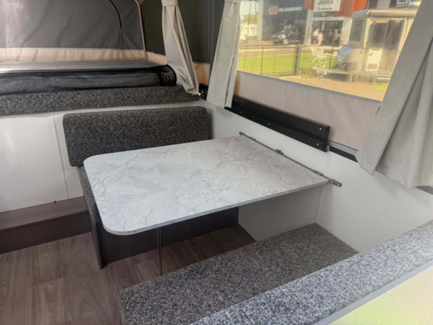 2025 Jayco Lark OB.CP
