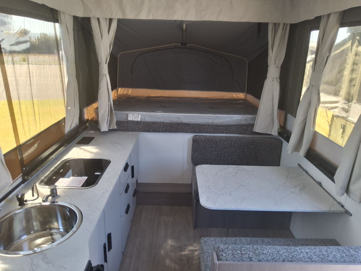 2025 Jayco Lark OB.CP