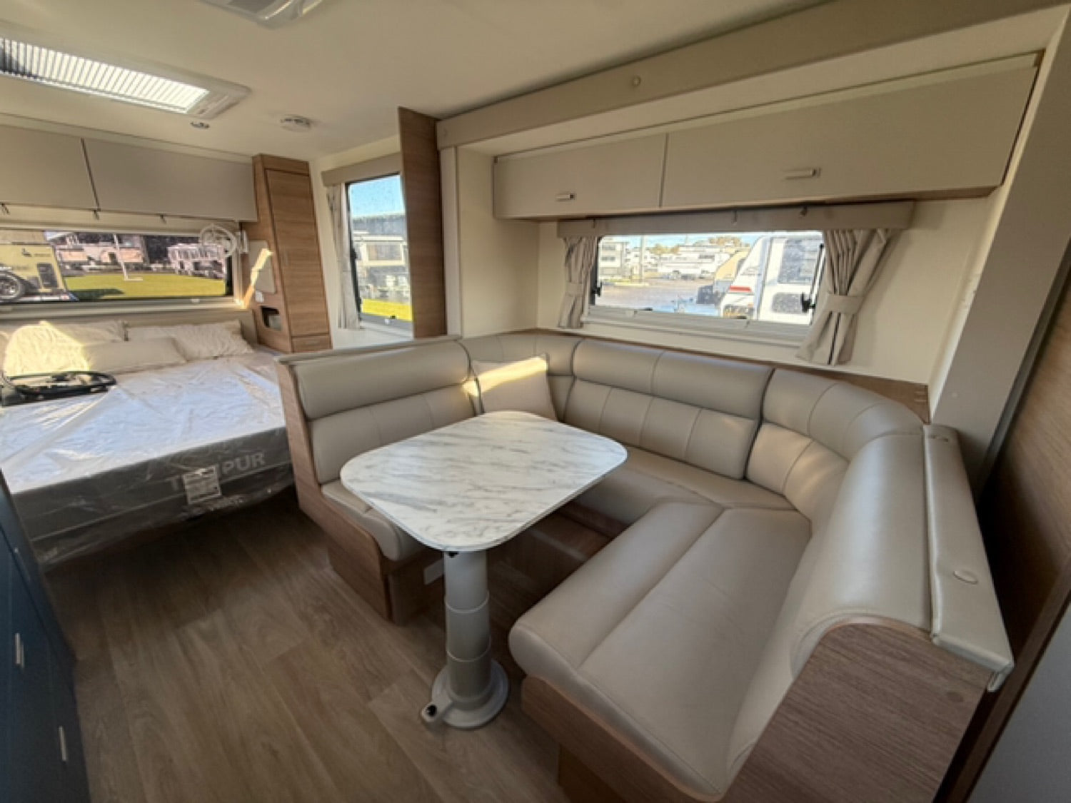 2025 Jayco Silverline 22.68-5.OB.SL