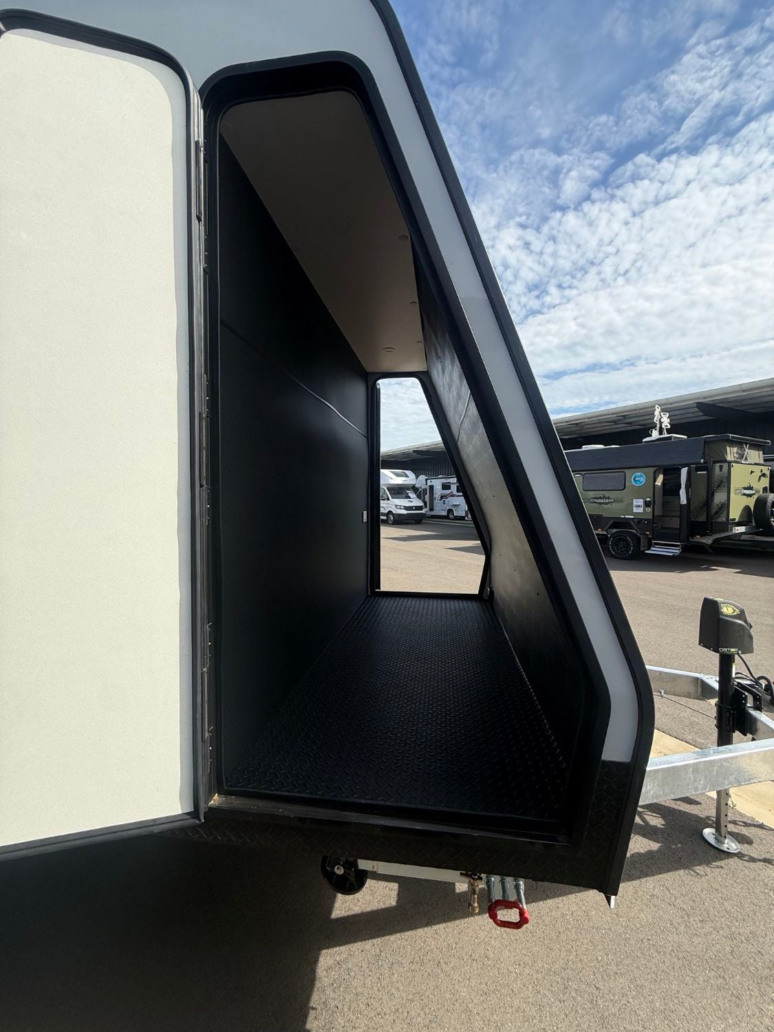 2026 Jayco Discovery 22.68-8.OB.DY