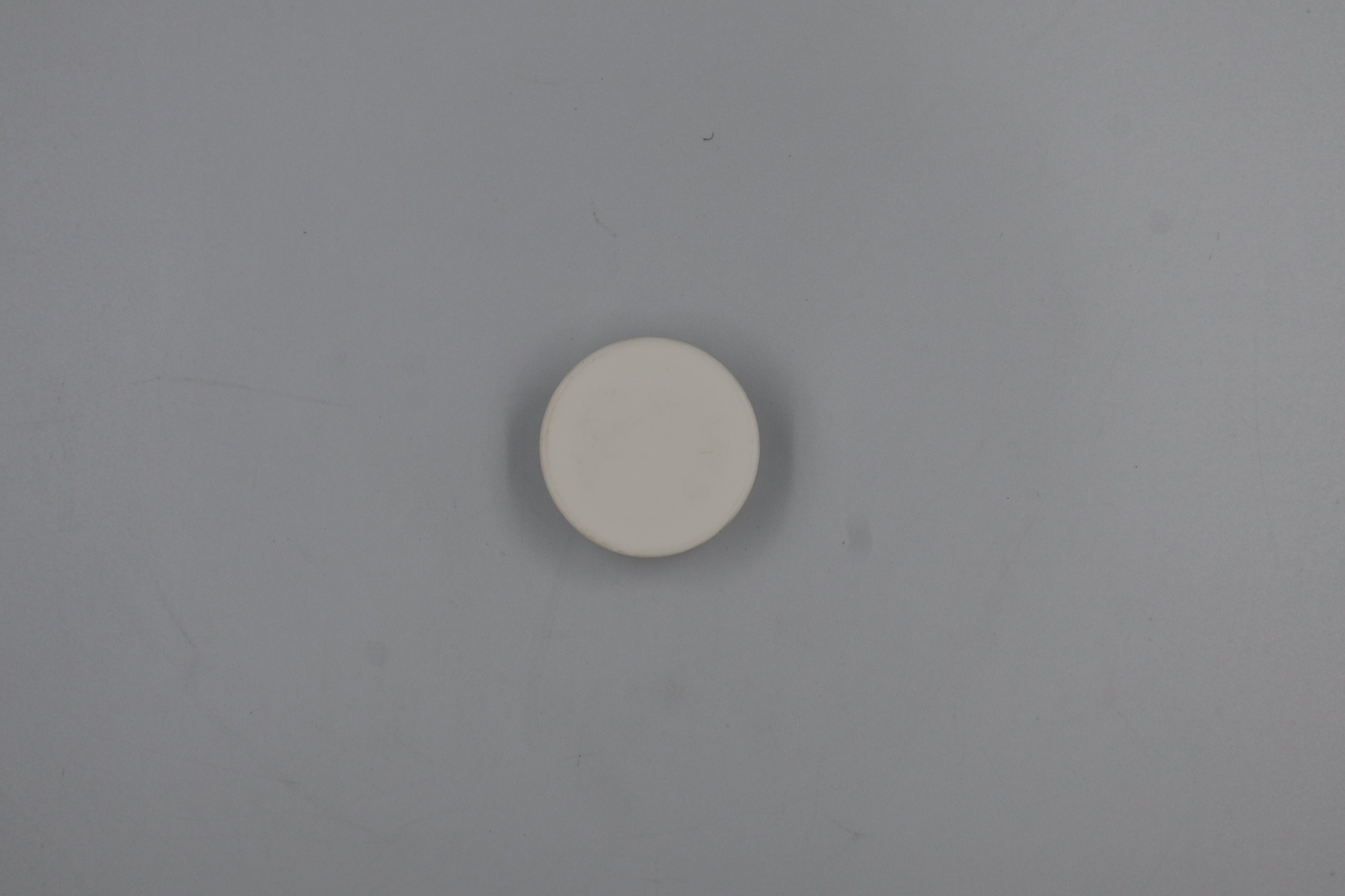 WHITE CAP - END BUMPER BAR ROUND 40mm