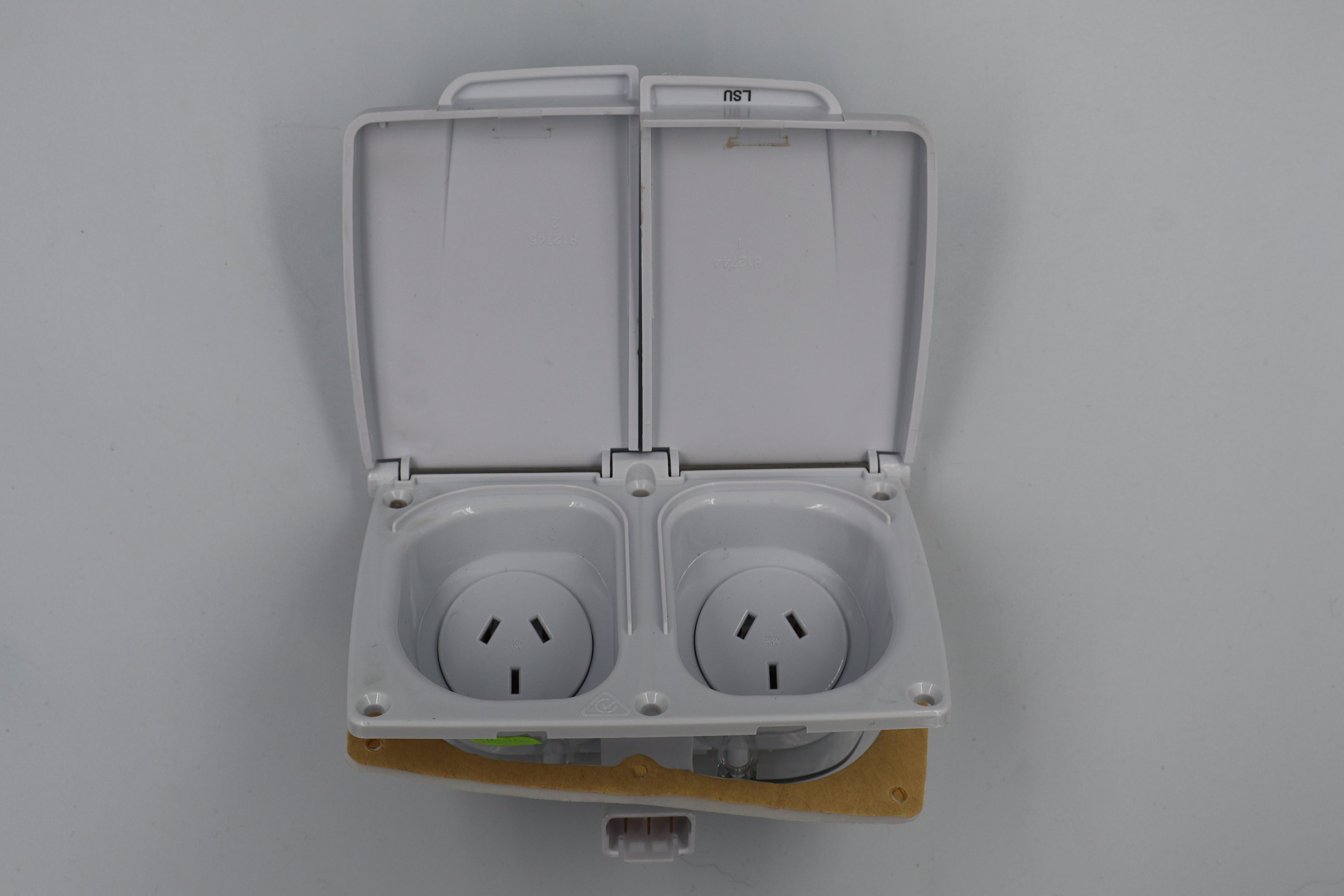 CMS Power Outlet Double Natural White. J17.2NW