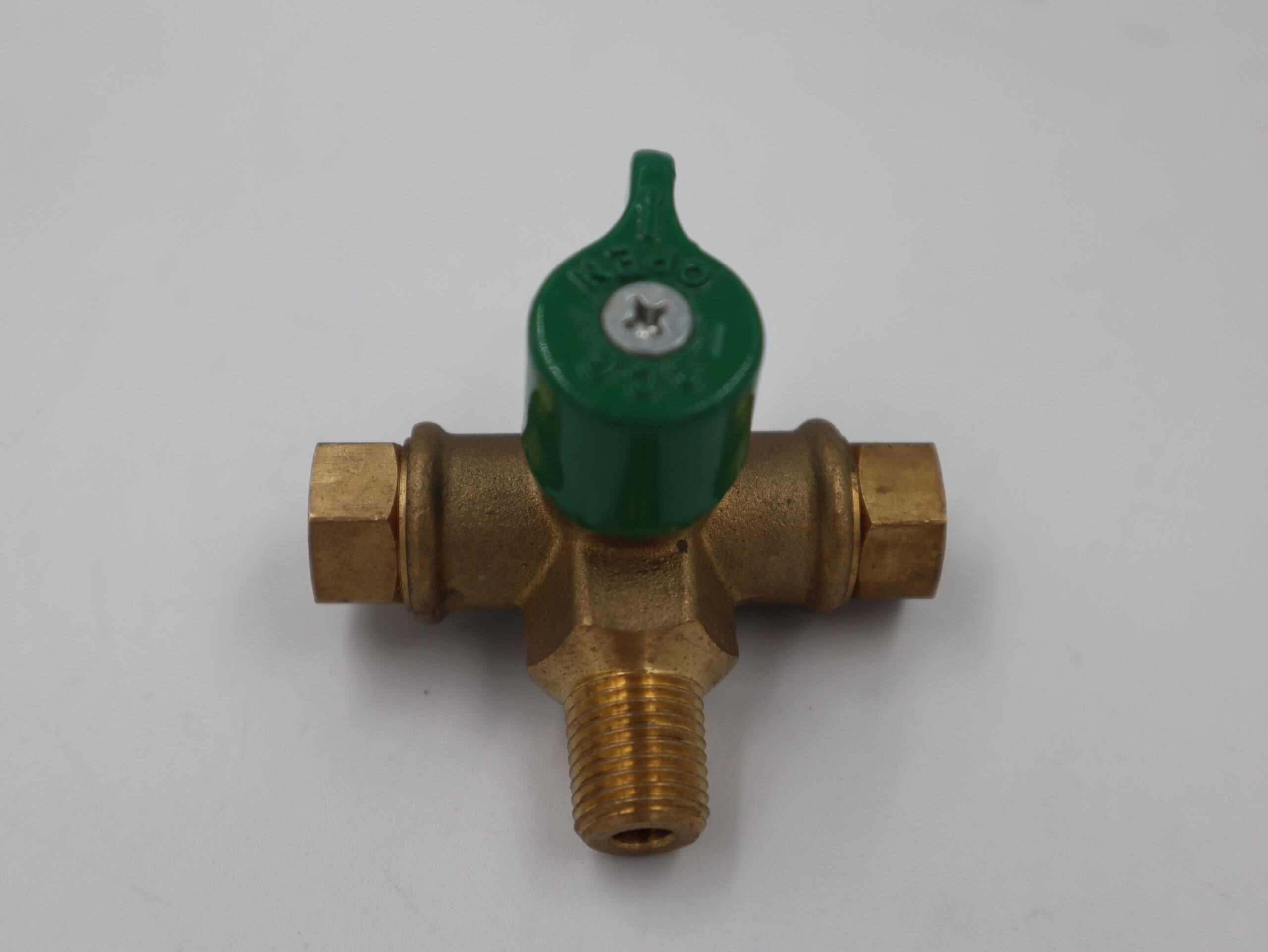 Manual Change Over Valve T/S Twin Stage Single Gas Regulator. 2150-MC-Y/MI-2150MC