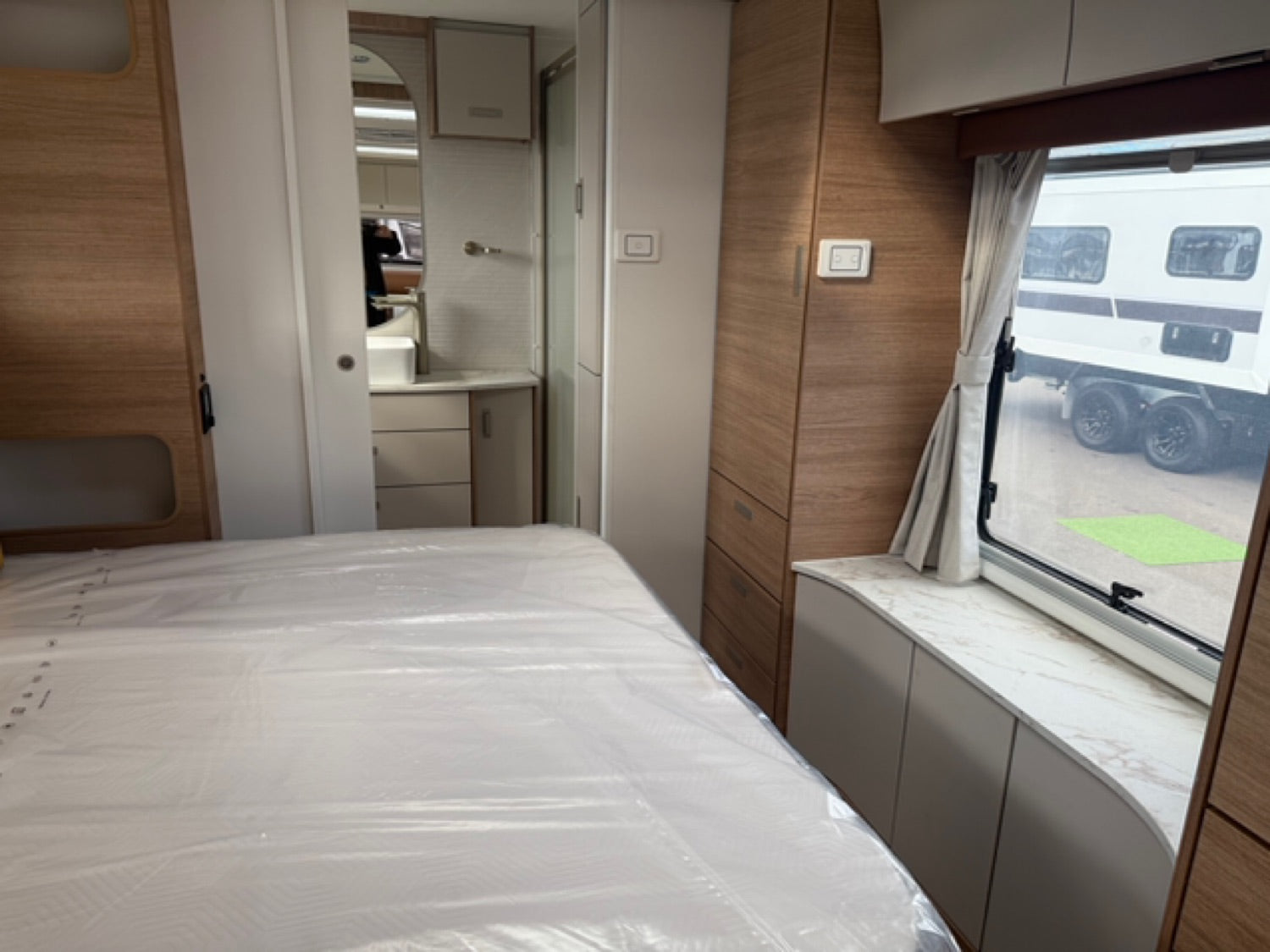 2025 Jayco Silverline 21.65-3.OB.SL