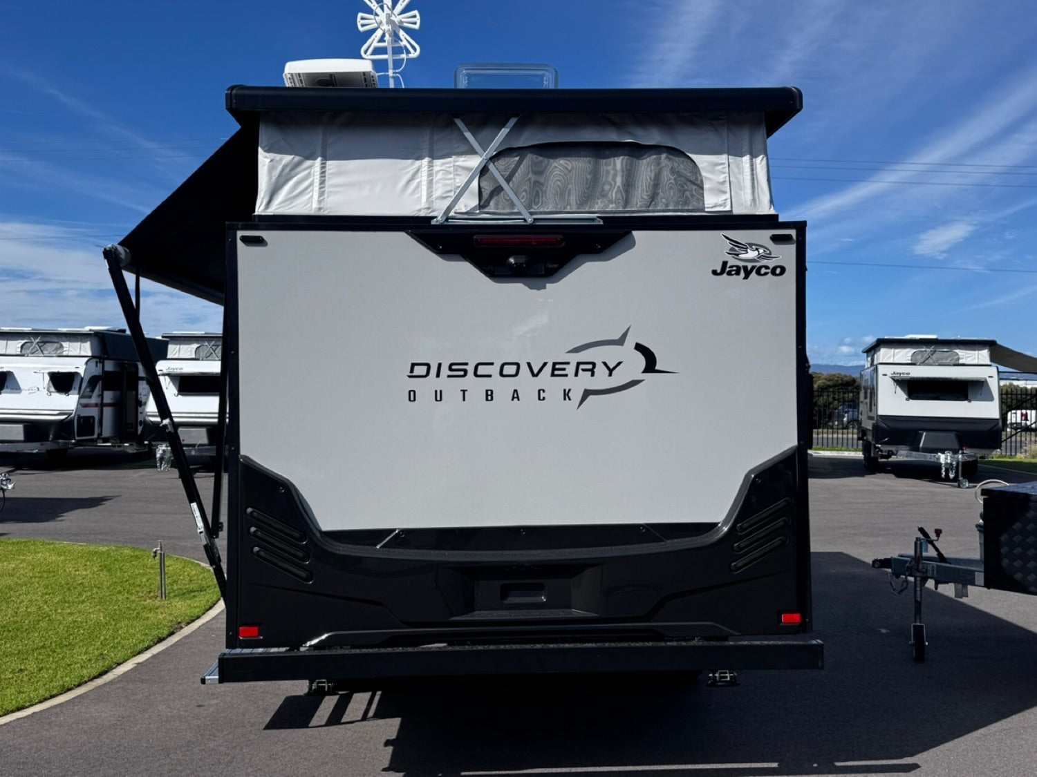2026 Jayco Discovery 17.55-8.OB.DY