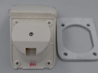 Power Outlet Socket 10A In White. OL10