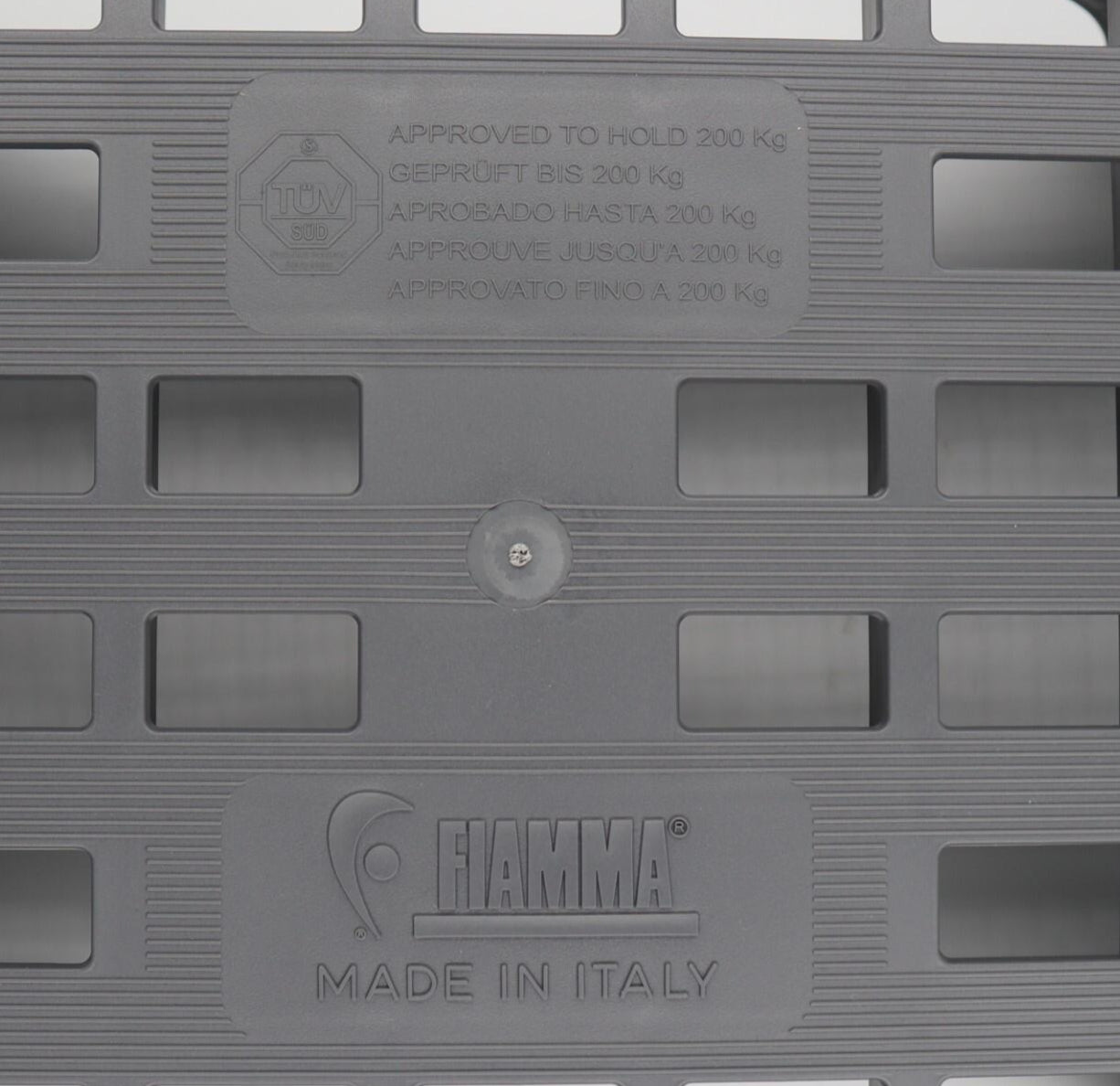 Fiamma Large Plastic Step Platinum Magnum. 04630-01-