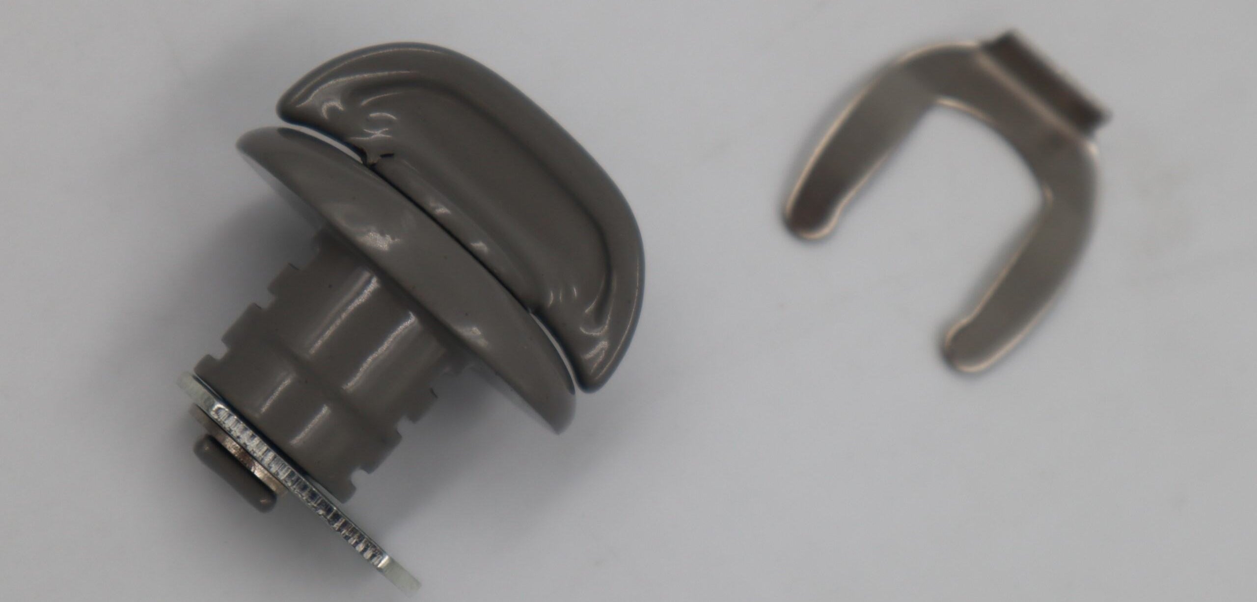 TURNLOCK - DARK GREY Short Tongue